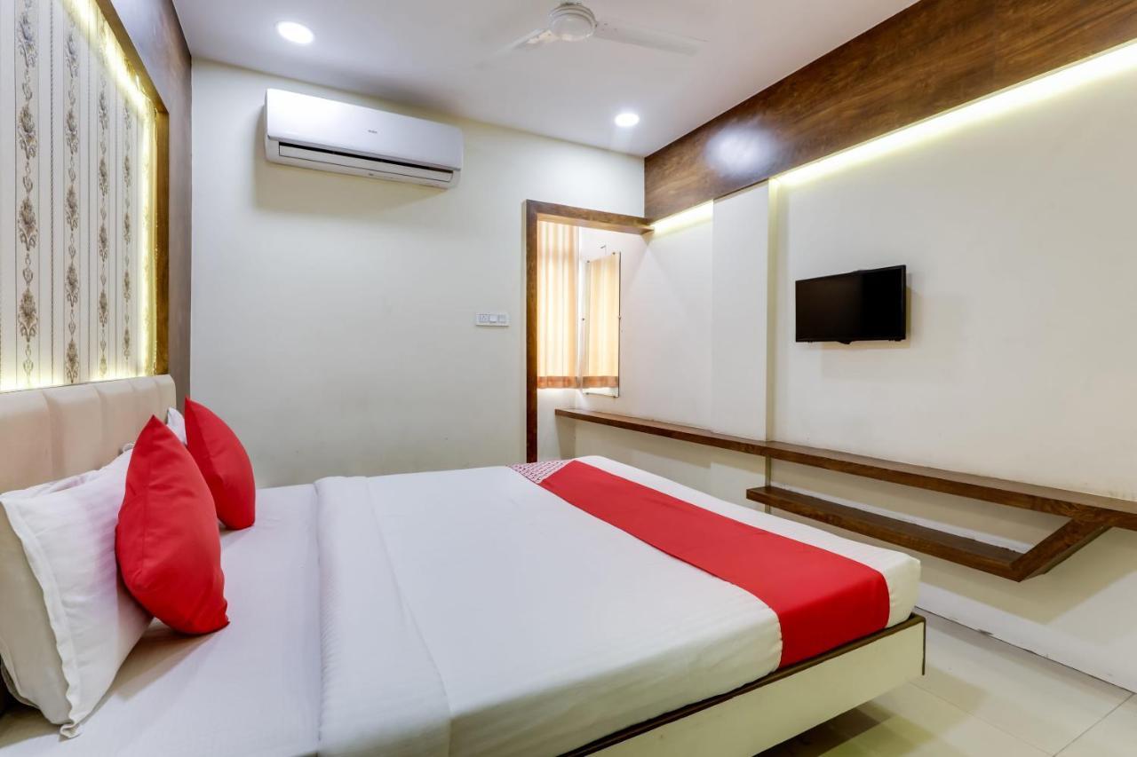 Oyo 16733 Hotel Sunshine Indore Exterior foto
