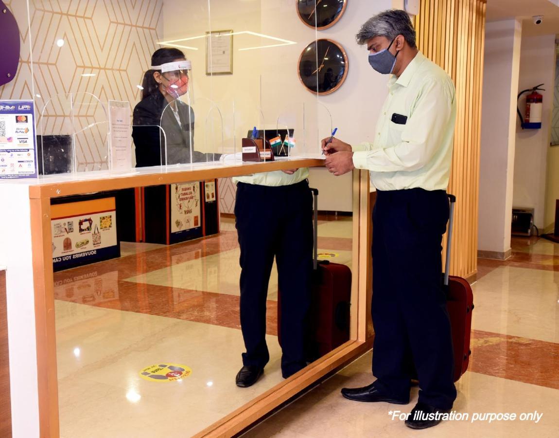 Oyo 16733 Hotel Sunshine Indore Exterior foto